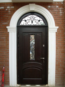 железная арочная дверь