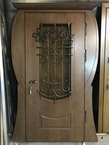 входная металлическая дверь с оригинальным дизайном