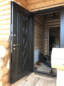 входная металлическая дверь с МДФ накладками, вид изнутри